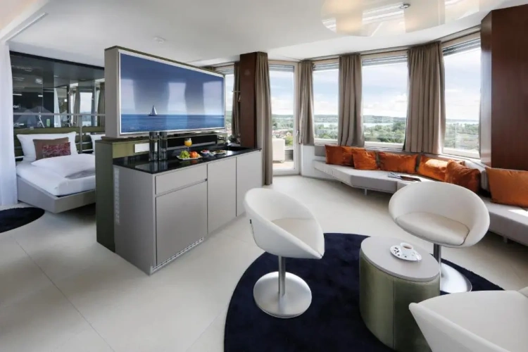 Double Suite