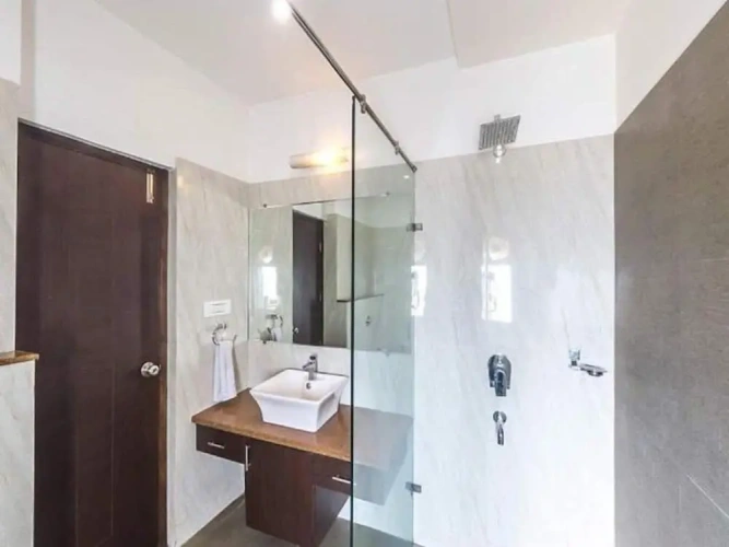 Economy room