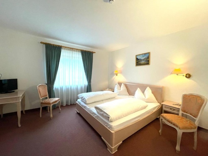 Standard Double room with view
