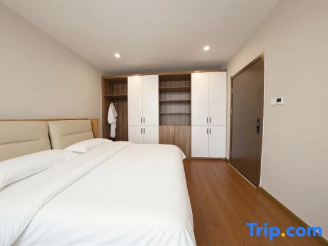 2 Bedrooms Suite with city view