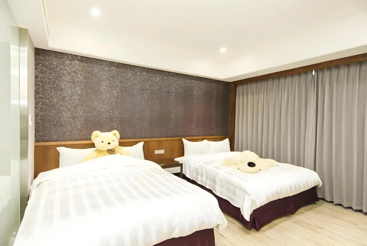 eHOME Hotel