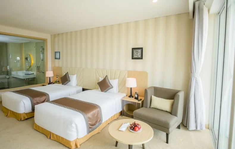 Deluxe Twin room with balcony