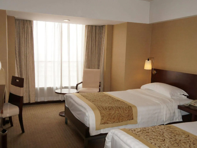 Dong Fang Hotel