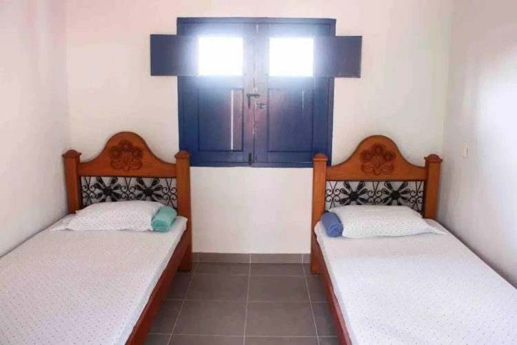 4 Bedrooms Cottage