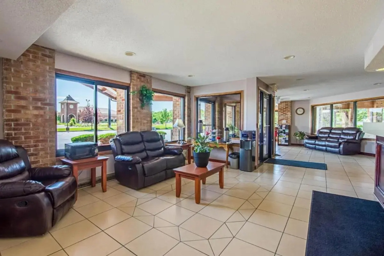 Northview Inn And Suites