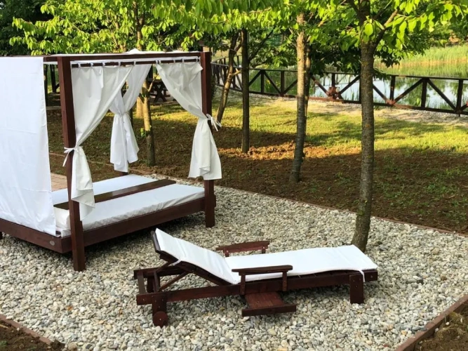 1 Bedroom Suite with lake view