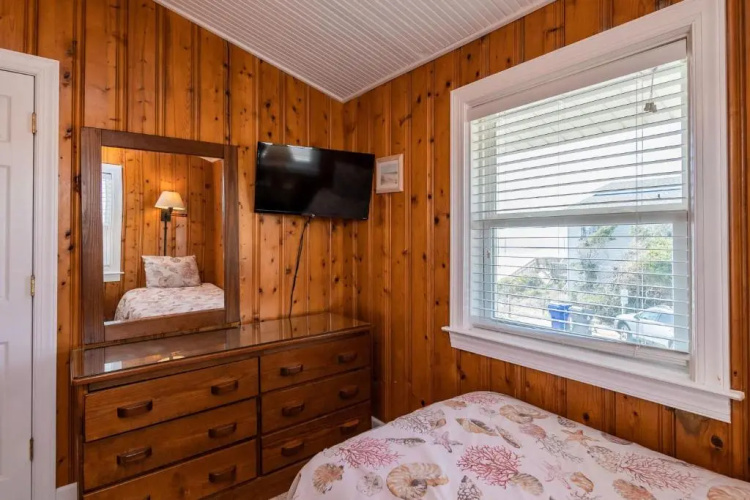Windward Mark by Oak Island Accommodations