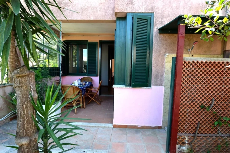 2 Bedrooms Cottage
