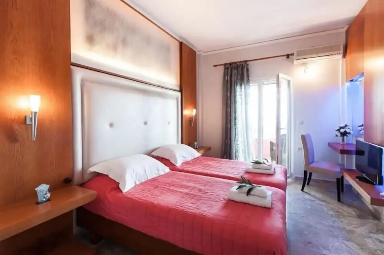 Niki Apartments