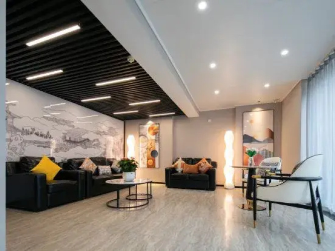 Pinle Hotel (Wuhan Jiangxia Century Plaza store)