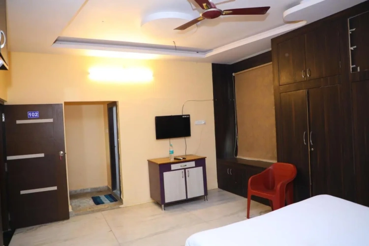 Guest rooms