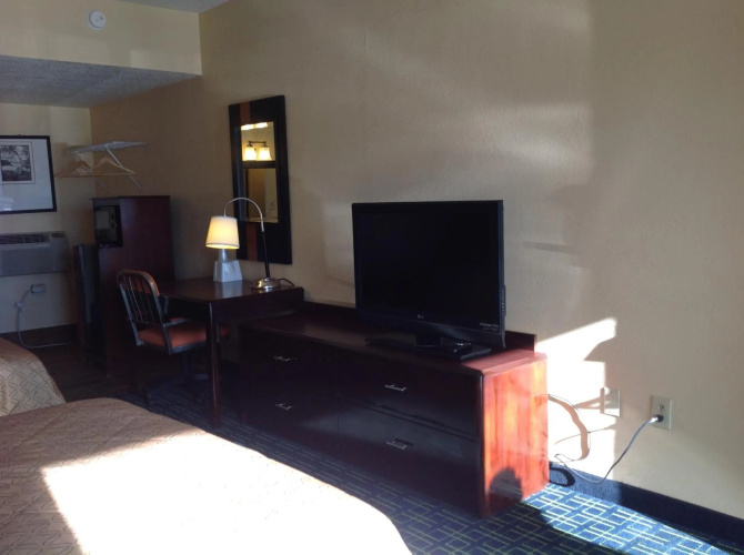 Diamond Inn and Suites