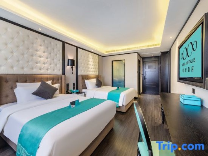 Deluxe Double room with street view