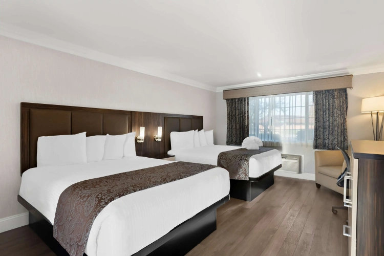 Standard Quadruple room