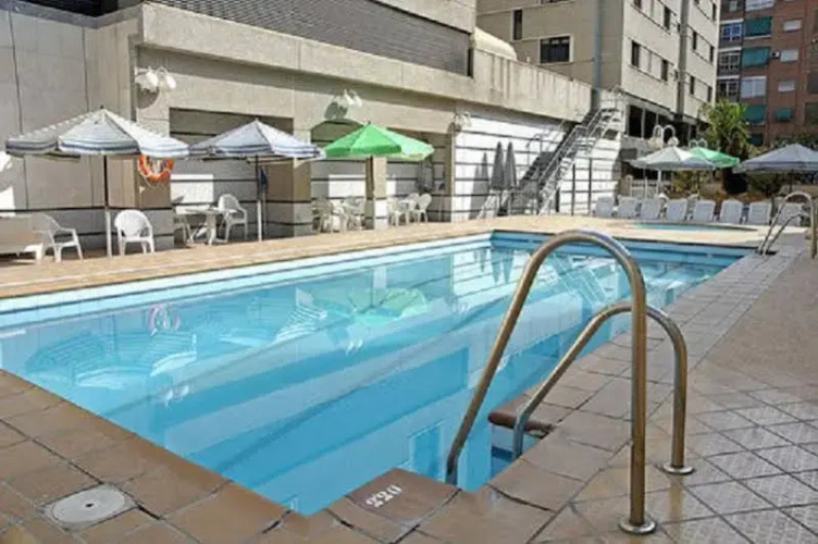 Apartamentos Luna Suites Granada