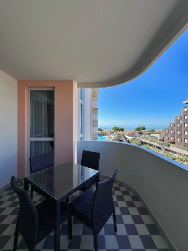 1 Bedroom Apartment with balcony