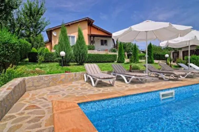 Villa Knox