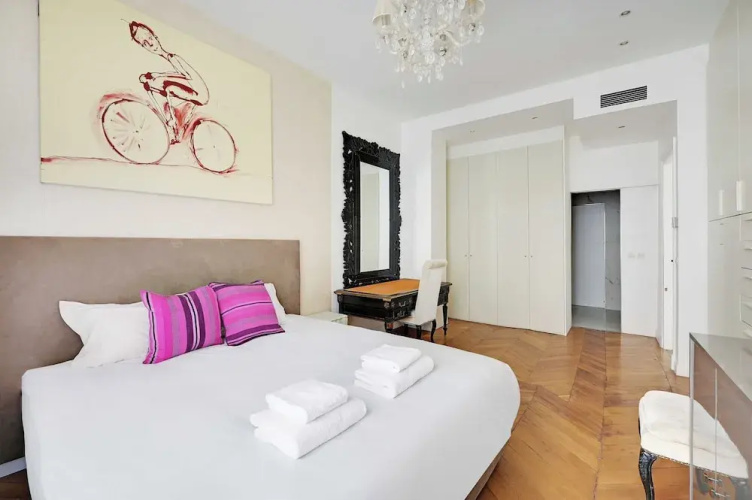 Charming 2br/4p - Georges V / Champs-elysees