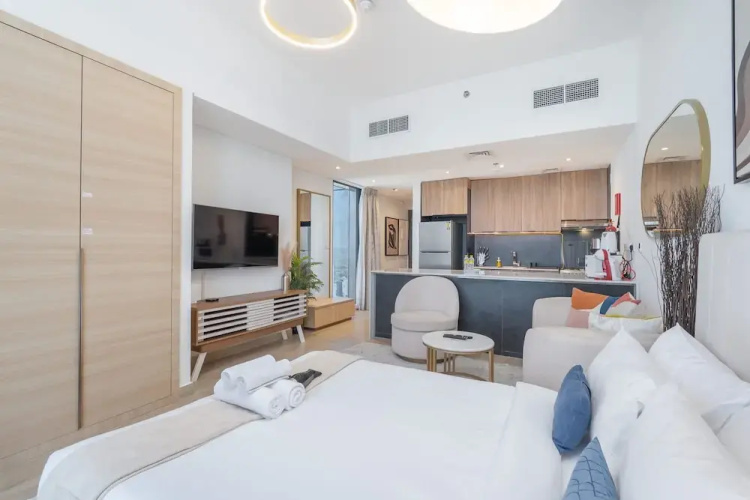 Stunning Studio in Regina Tower With Five Hotel View