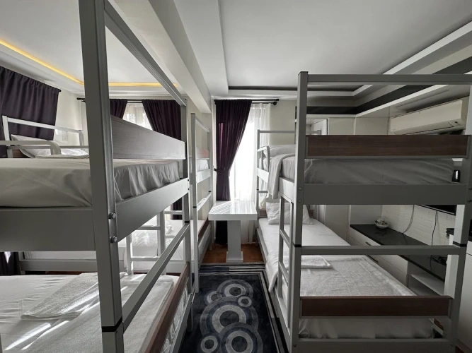 Bed in Dorm with city view