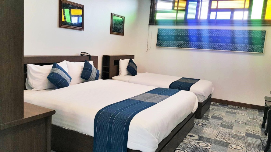 Standard Twin room