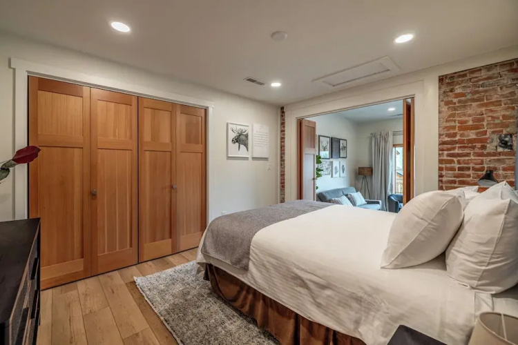 Bavarian Lodge Suites