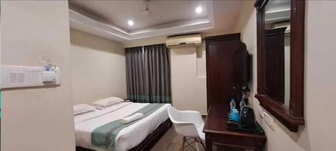 The Cent Hotel