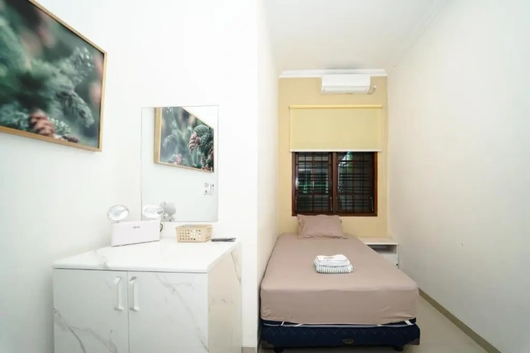 Standard Single room