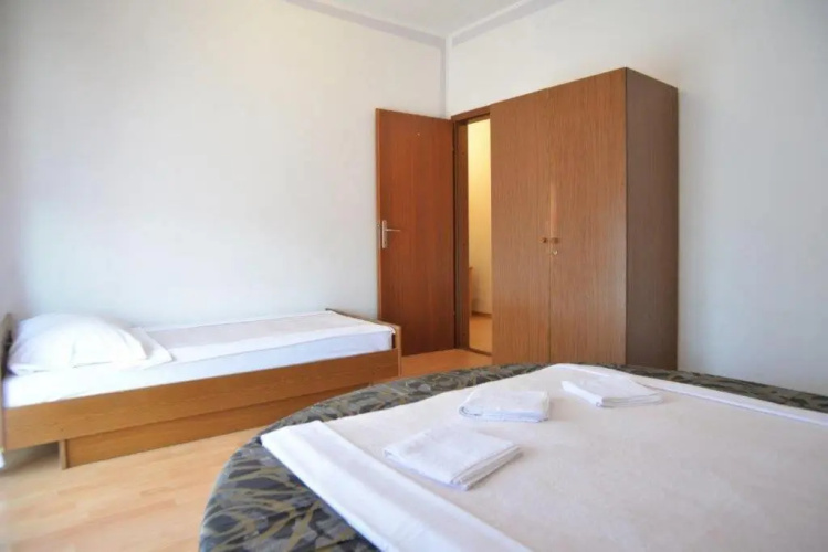 Apartments Crljić