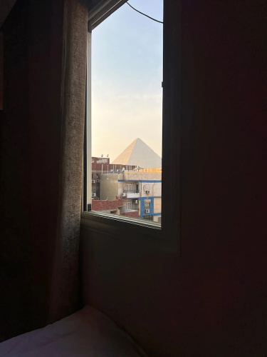 Grand Pyramids View Guesthouse