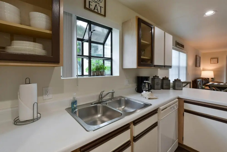 Farm Charm Condo