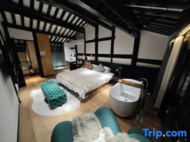 Deluxe Double Cottage