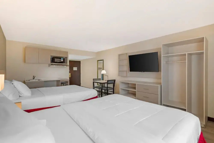 MainStay Suites Lansing West