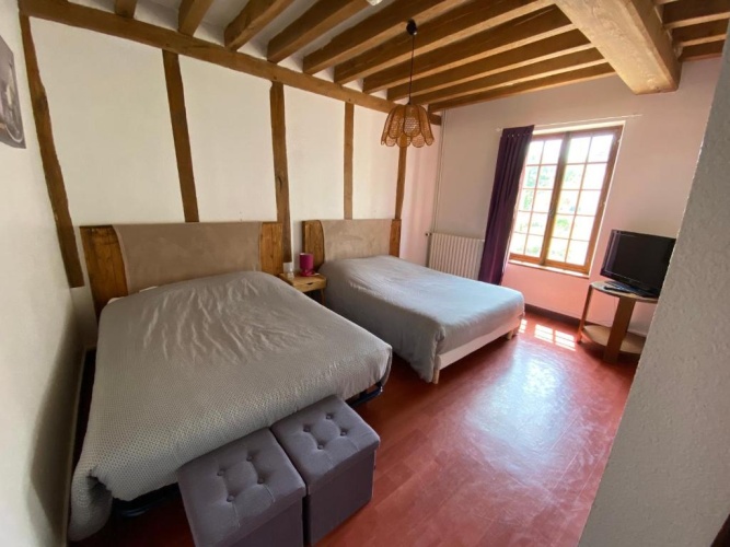 Standard Triple room