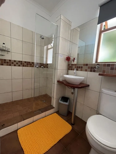 1 Bedroom Standard Family room with pool view