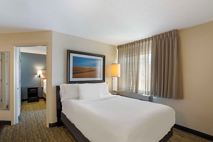 1 Bedroom Quadruple Suite