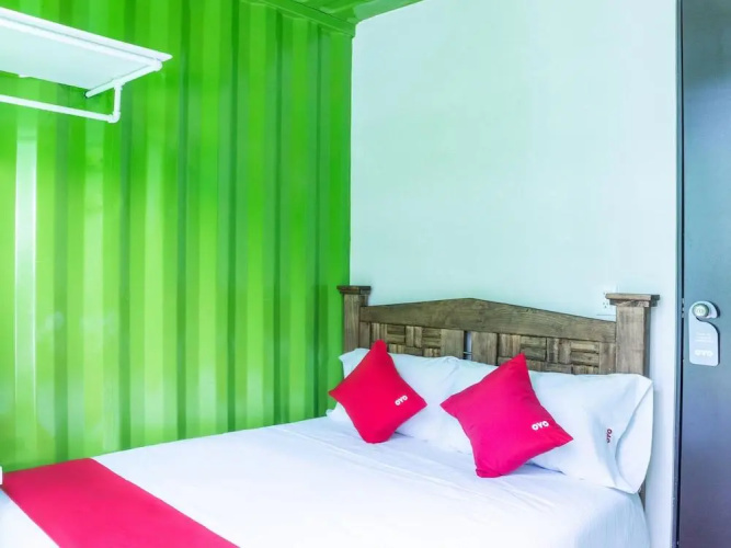 Oyo Hotel Bed Box