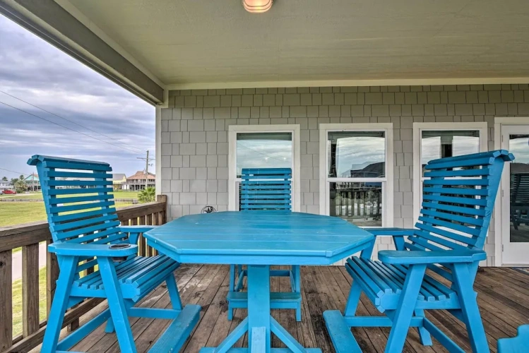 3 Bedrooms Cottage with balcony