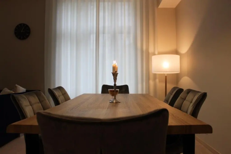 2 Bedrooms Apartment