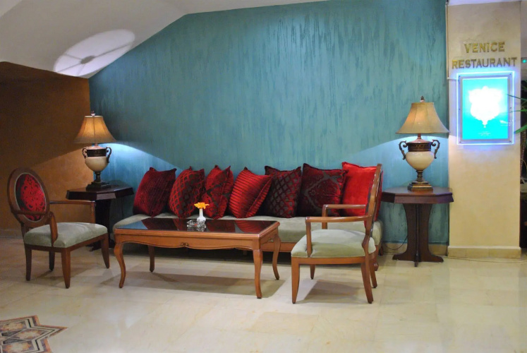 Al-Fanar Palace Hotel