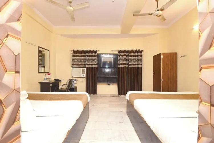 Deluxe room with city view