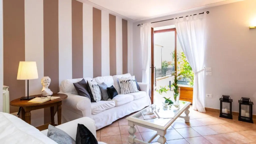 Villa Elena 9&1