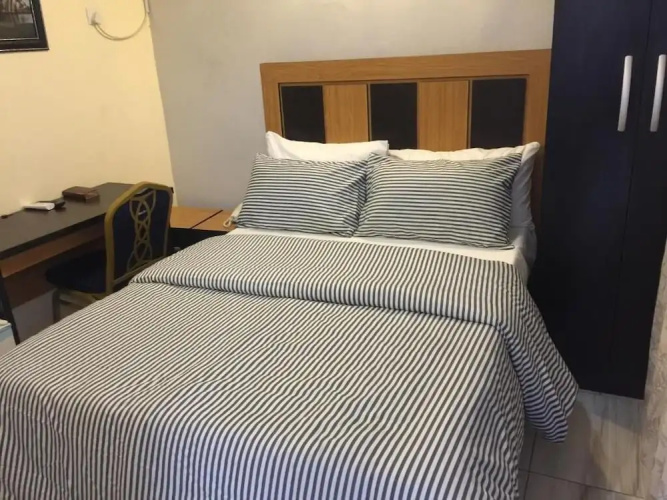 Mitos Luxury Suites