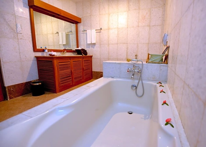 Suite with balcony and with view