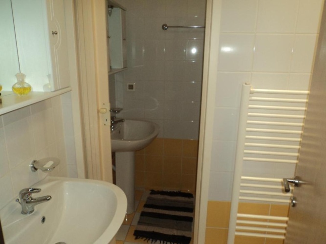 3 Bedrooms Apartment