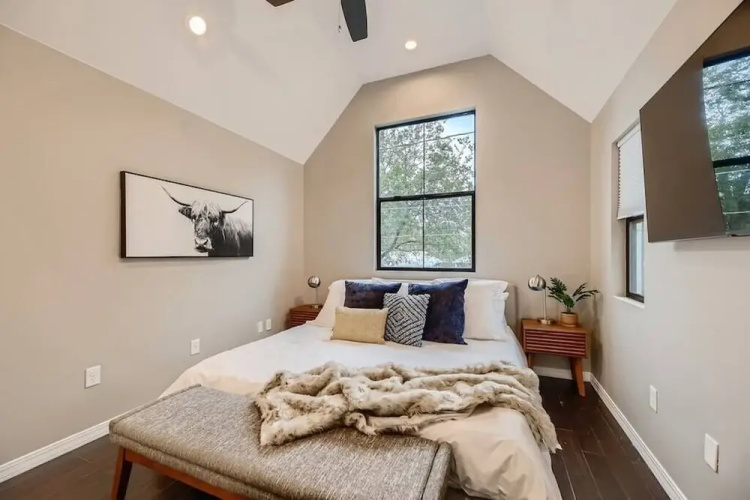 Eastside Escape By Boutiq