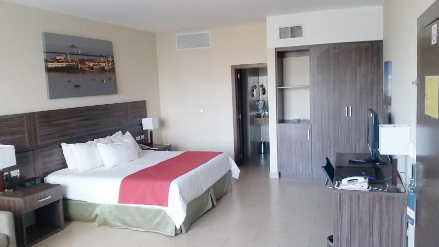 Victoria Hotel and Suites Panama Over view