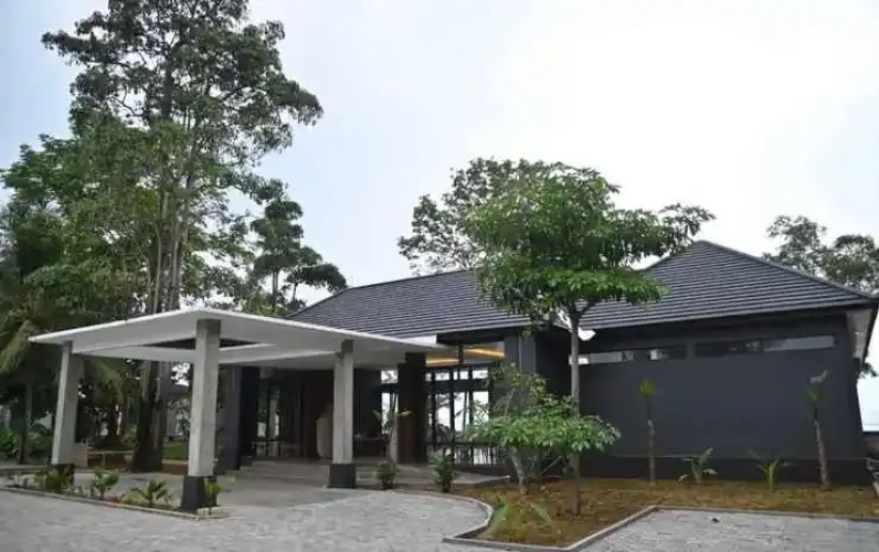 Lynn Resort Carita
