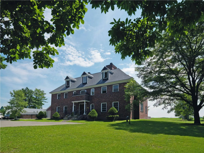 Hazel Grouse Manor