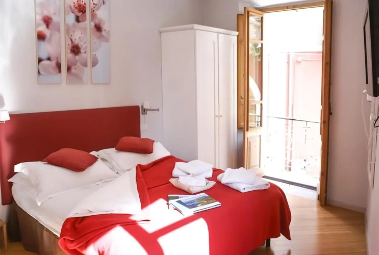 Standard Double room with view